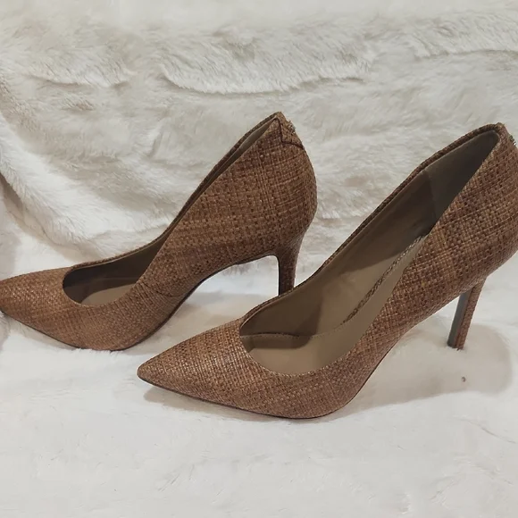 Sam Edelman Textured Brown Heels - Picture 3 of 7